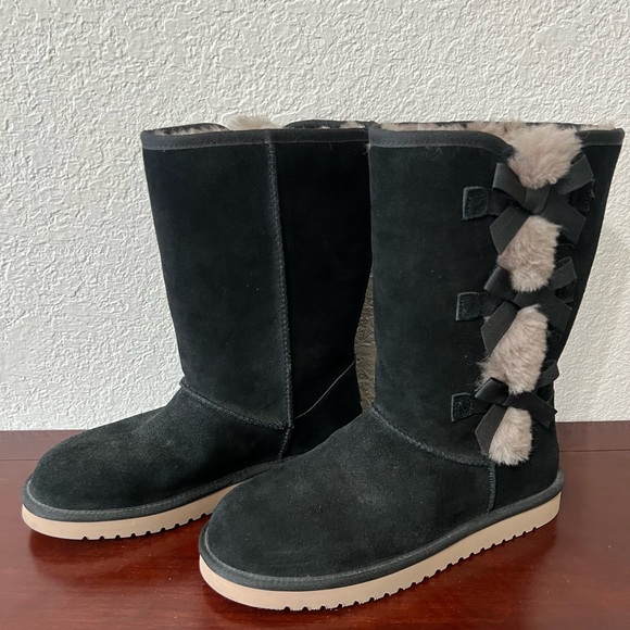 Koolaburra Black Suede Winter Boots with Bows Sz 8 UGG - Picture 1 of 11
